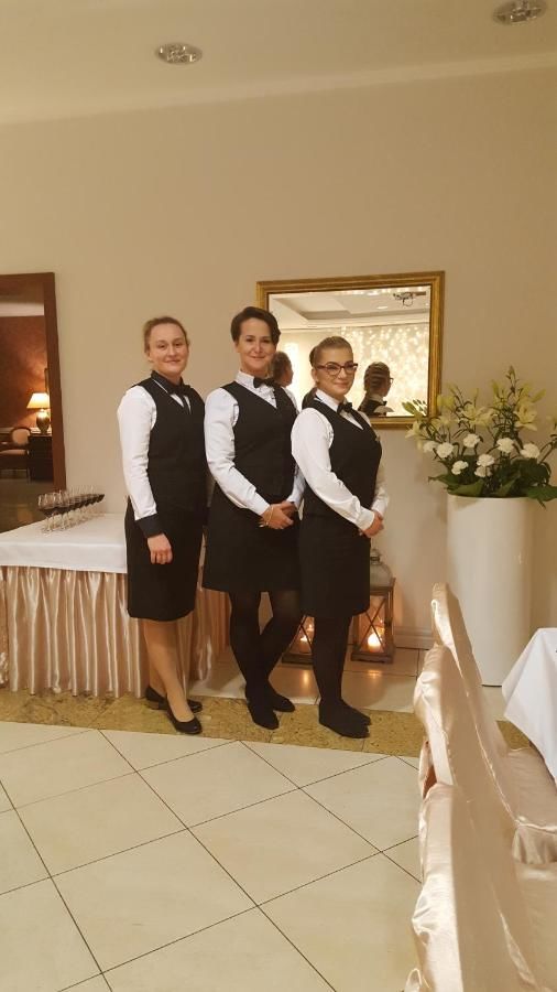 Отель Hotel Dworek*** Скерневице